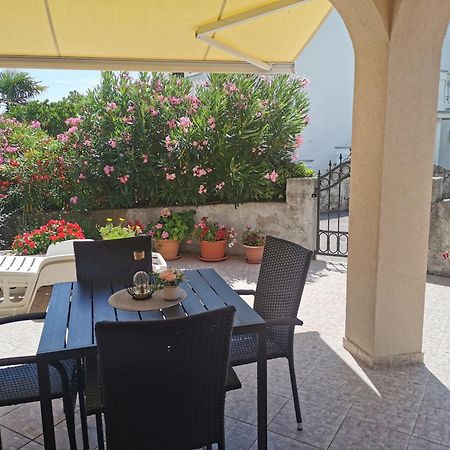 Apartments Dajana Silo Екстер'єр фото