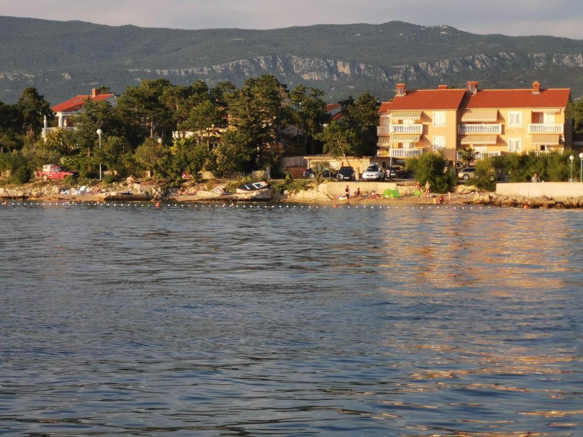Apartments Dajana Silo Екстер'єр фото