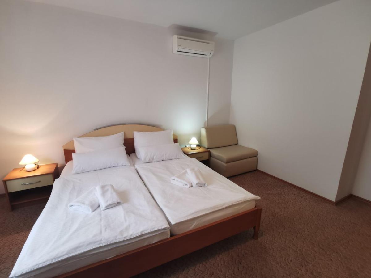 Apartments Dajana Silo Екстер'єр фото