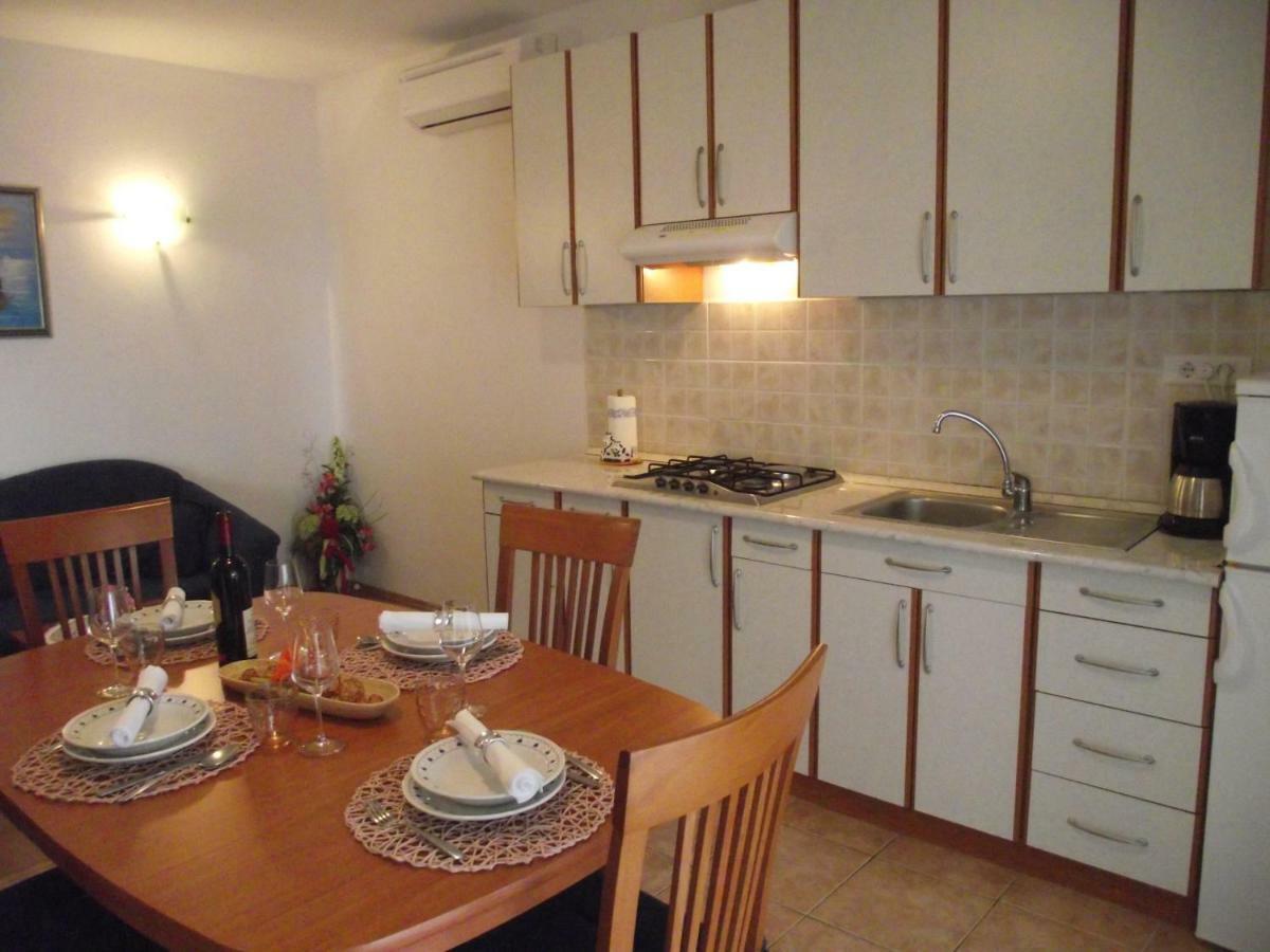 Apartments Dajana Silo Екстер'єр фото